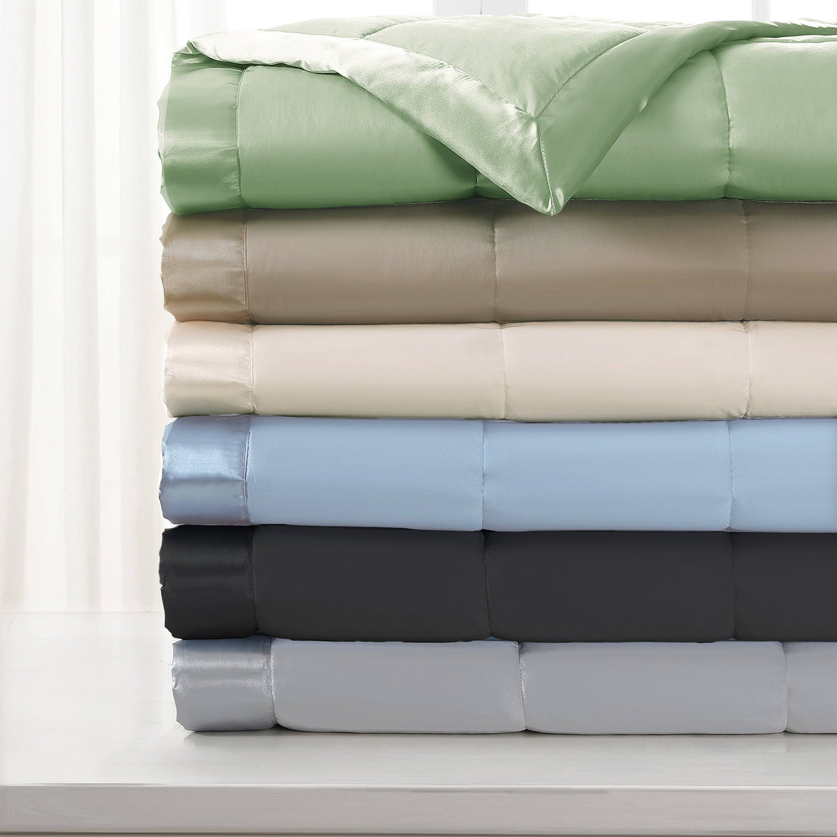 Microfiber Down Alternative King Blanket D930