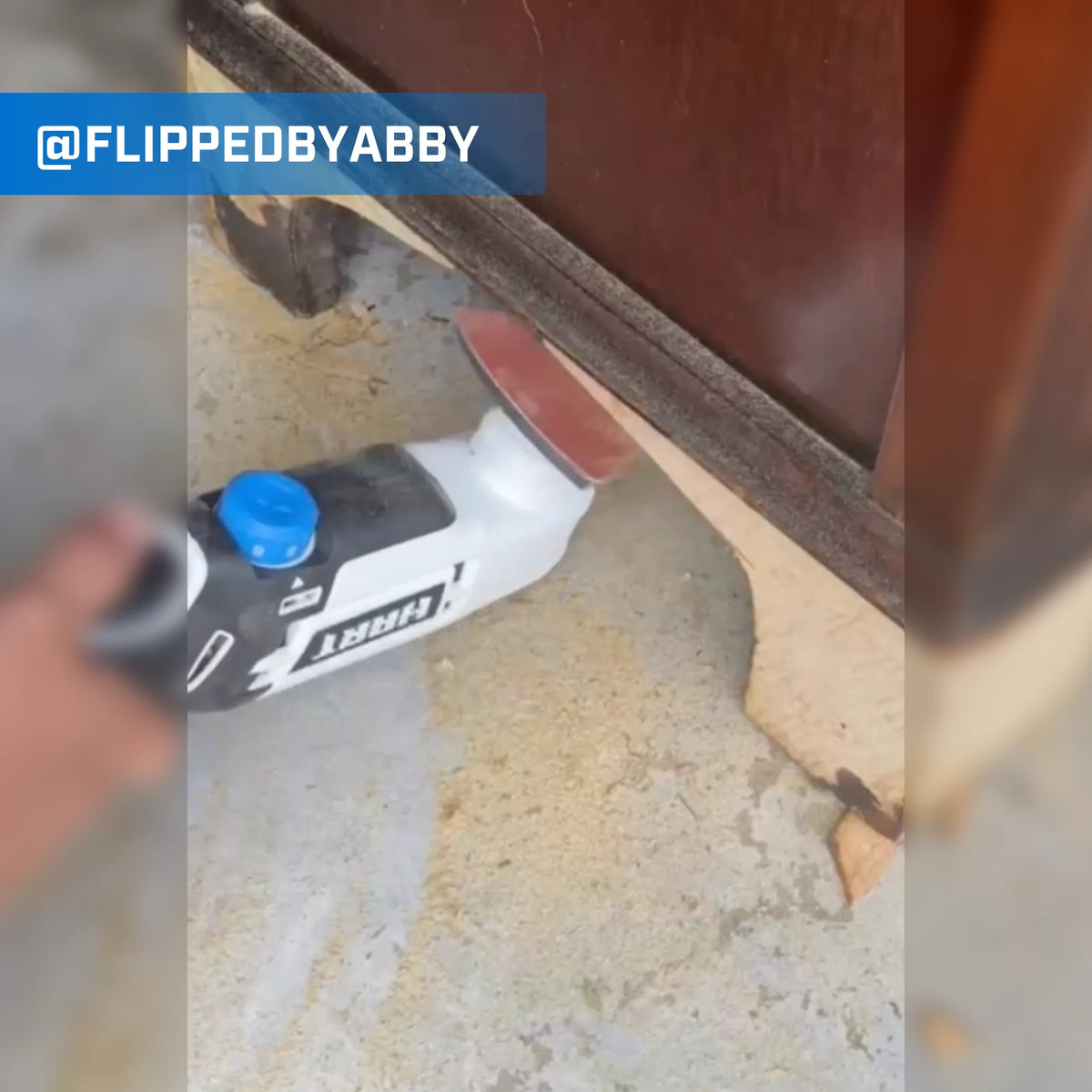 Cordless Oscillating Multi-Tool with Accessories V725