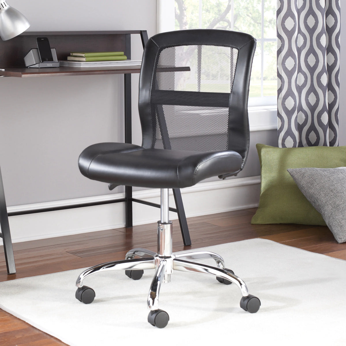 Black Vinyl Mesh Office Chair X824